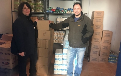 Η Ένωση Ξενοδόχων προσέφερε είδη πρώτης ανάγκης στο Φιλόπτωχο ταμείο της Μητρόπολης