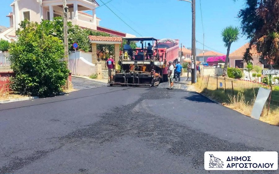 Συνεχίζονται οι ασφαλτοστρώσεις στη Σκάλα – Ολοκληρώνεται η δεύτερη φάση των έργων