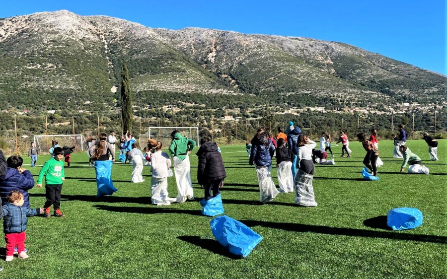 Κεφαλονιά: Όμορφη χριστουγεννιάτικη γιορτή στο γήπεδο του Πυλαριακού! (εικόνες)