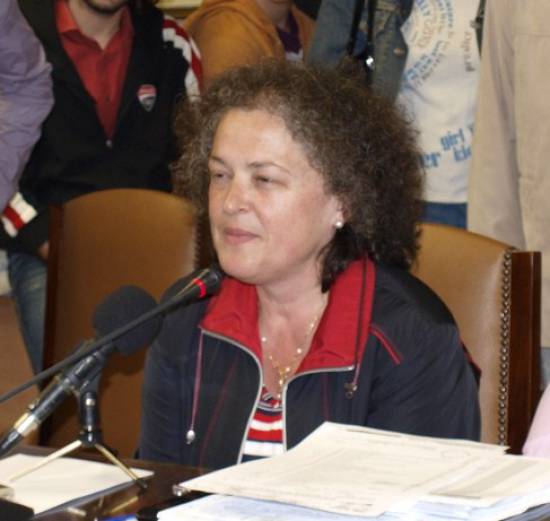 Η Αφροδίτη Θεοπεφτάτου στην Αυγή: «Η διαφθορά στο Δημόσιο είναι πολιτική επιλογή, παράγει τον υπάκουο ψηφοφόρο»