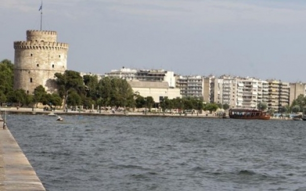 Νεκρά ποντίκια στον Θερμαϊκό - Σε όλο το μήκος της παραλιακής