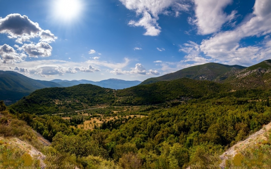 Παράταση απαγόρευσης κυκλοφορίας οχημάτων και εκδρομέων στον Αίνο