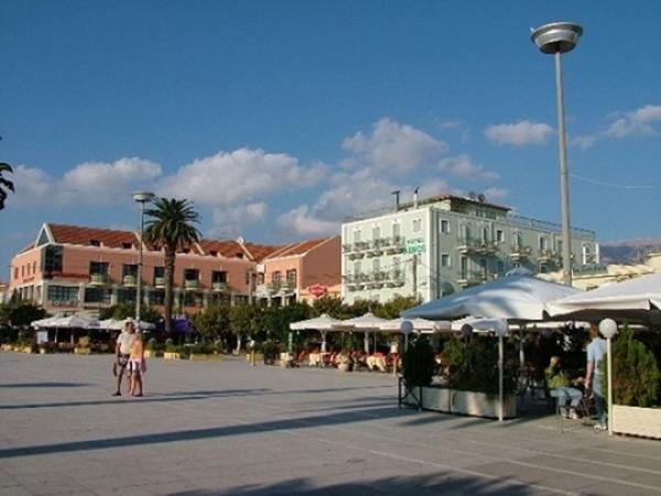 Ενημέρωση απο την "Κράνη" για χρήση κοινόχρηστων χώρων από καταστήματα
