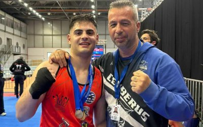 Δυναμική αρχή με διπλή διάκριση για τον Γεράσιμο Απέργη στο Πανελλήνιο Muaythai