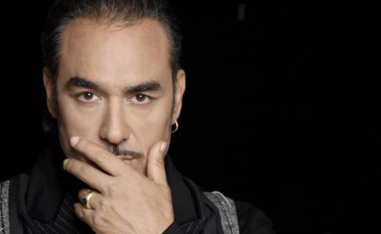 Νότης Σφακιανάκης: "Στην Ελλάδα υπήρξαν δυο μάγκες, ο Ιωάννης Μεταξάς και ο Γεώργιος Παπαδόπουλος!"