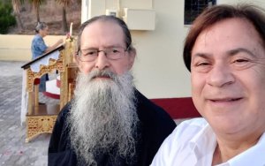 Γιώργος Παυλάτος: &quot;Ο Παπά Αλέκος έφυγε αθόρυβα και ταπεινά...&quot;