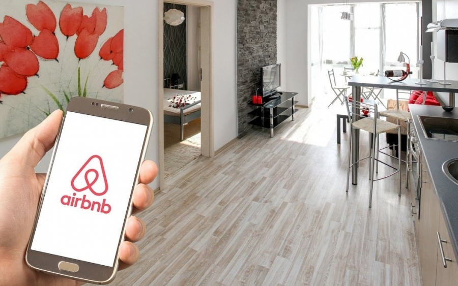 Τουρισμός: Ερχονται αλλαγές σε airbnb και τέλος διαμονής