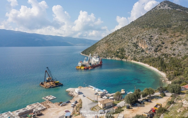 ΑΝΑΣΑ: Ποιός και γιατί καθυστερεί την ολοκλήρωση του λιμανιού στον Πίσω Αετό της Ιθάκης;