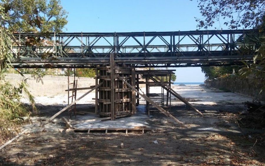 Σημαντικό Εργο! Ξεκίνησε η κατασκευή του κυψελωτού μεσόβαθρου στην γέφυρα Bailey στον Πόρο (Εικόνες)