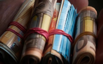 Επιστρεπτέα προκαταβολή: Σε 60 δόσεις η επιστροφή των χρημάτων, πότε πληρώνεται η πρώτη