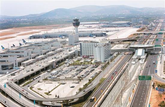 Κινεζικό ενδιαφέρον για τα ελληνικά αεροδρόμια