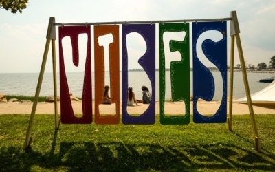 Το αγαπημένο ραντεβού των Kεφαλονιτών της Αθήνας "Feel The Vibes On Earth" επιστρέφει...