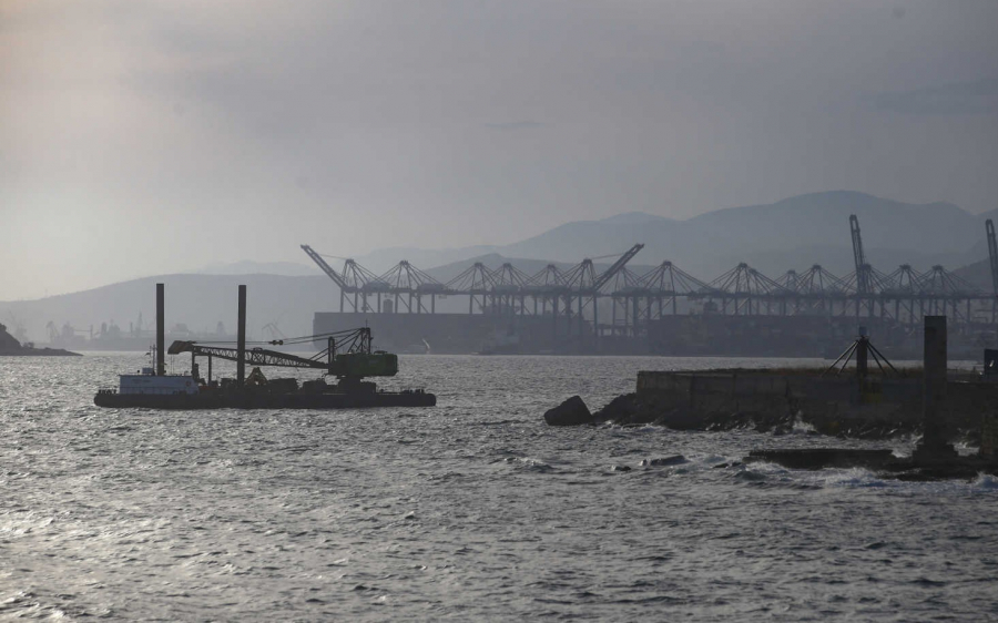 Τραγωδία στον Πειραιά: Νεκρός από ηλεκτροπληξία εργαζόμενος στο πλοίο “NODUS”