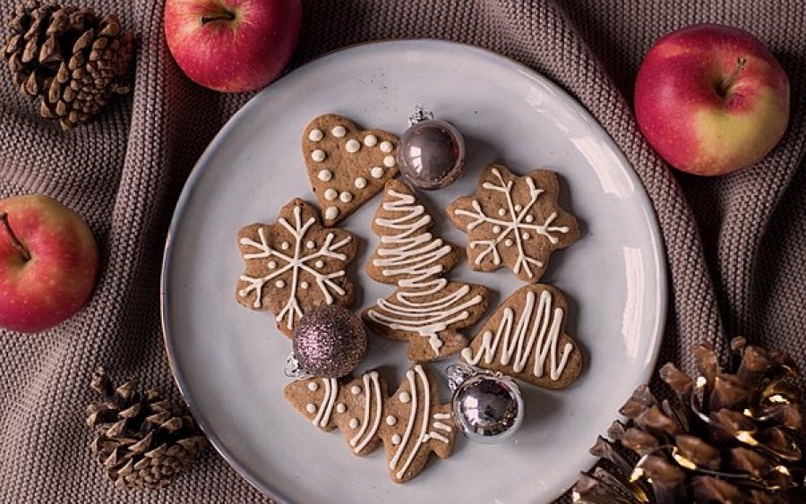 Χριστουγεννιάτικα μπισκότα: Η πιο εύκολη και νόστιμη συνταγή για τις γιορτές