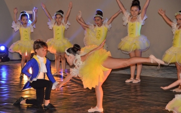 Έκλεψε τις εντυπώσεις η καλοκαιρινή παράσταση της σχολής χορού «Art & Style Dance Studio» (εικόνες/video)