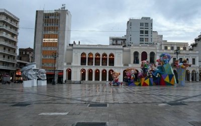 Αυστηρό lockdown σε Πάτρα, Χαλκίδα, Άγιο Νικόλαο, Μύκονο και Σαντορίνη
