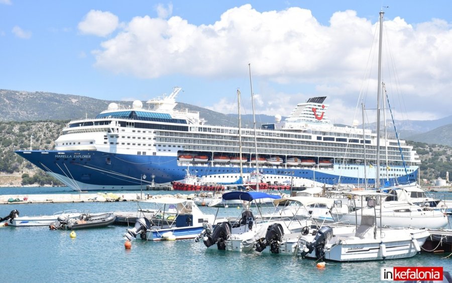 To κρουαζιερόπλοιο Marella Explorer της TUI Cruises σήμερα στο Αργοστόλι (εικόνες/video)