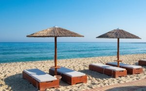 Στα "κάγκελα" τουρίστες για την κατάσταση των παραλιών στο Δήμο "Ελλάδα"