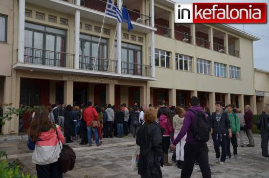 ΕΛΜΕΚΙ: "Οχι στη στάση πληρωμών στους σπόνσορες και στις φιλανθρωπίες"