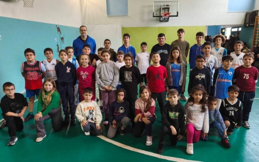 «Πλημμύρισε» παιδιά το γυμναστήριο Πόρου για την Βασιλόπιτα του Α.Σ. Κεφαλληνιακού