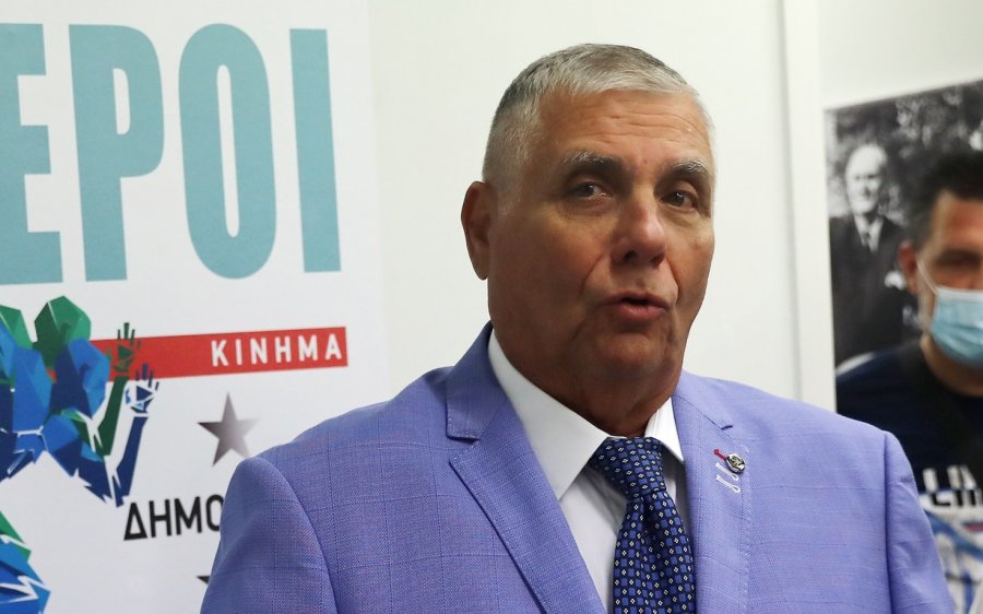 Πέθανε ο Γιώργος Τράγκας – Εχασε την μάχη με τον κορονοϊό
