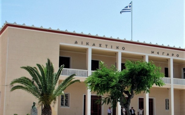 Συνελήφθη ο διακινητής των αλλοδαπών επιβαινόντων σε σκάφος κοντά στον Μύρτο