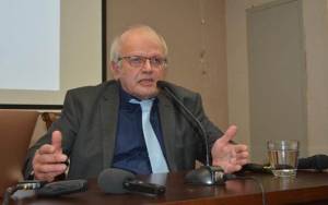 Τσελέντης: Παραιτούμαι από τη θέση της «γλάστρας και υποτακτικού» επιστημονικού συμβούλου της Περιφέρειας Ιονίων