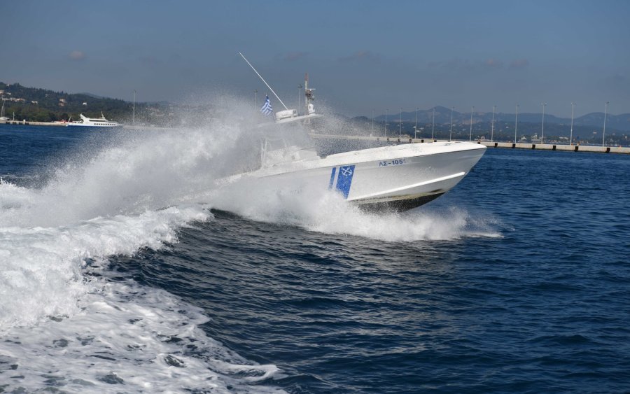 Ακυβερνησία Ι/Φ σκάφους Δυτικά της Κεφαλονιά