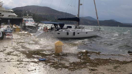  Αγρίεψε απότομα ο καιρός - Εντονα καιρικά φαινόμενα στην Κεφαλονιά