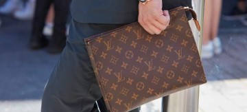 Το Brexit έριξε την τιμή των Louis Vuitton -Πόσο φθηνότερες είναι οι τσάντες στο Λονδίνο