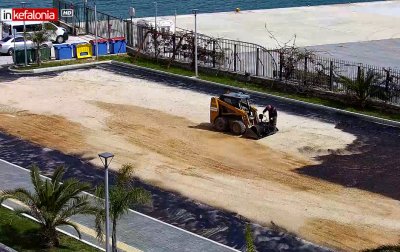 Ξεκίνησε η ασφαλτόστρωση στο Δημοτικό πάρκινγκ της παραλιακής