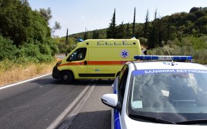 Η Αστυνομία για τον 79χρονο άνδρα που βρέθηκε νεκρός στο όχημά του σε χαράδρα στον Αίνο
