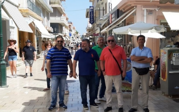 Βόλτα στο Λιθόστρωτο για τον νεοεκλεγέντα δήμαρχο Αργοστολίου Θεόφιλο Μιχαλάτο