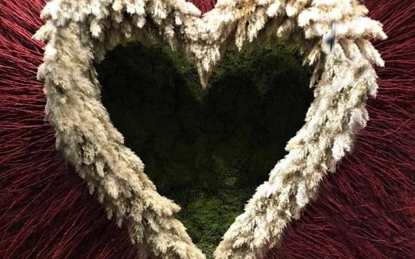 Το "BENETATOS Flowers" καλωσορίζει τον Φεβρουάριο, τον μήνα των ερωτευμένων! (εικόνα)