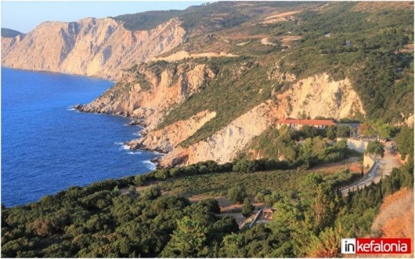 Δημόσια πλειοδοτική δημοπρασία για την εκμίσθωση ακινήτου της Μονής Κηπουραίων