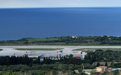 Σταθερά κι εφέτος πρωταγωνιστές στις αφίξεις επισκεπτών μέσω αεροδρομίων