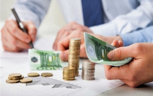 Δόσεις… αβέρτα! Έτσι θα πληρώσετε ΕΝΦΙΑ και φόρο εισοδήματος – Ποιοι δικαιούνται έκπτωση
