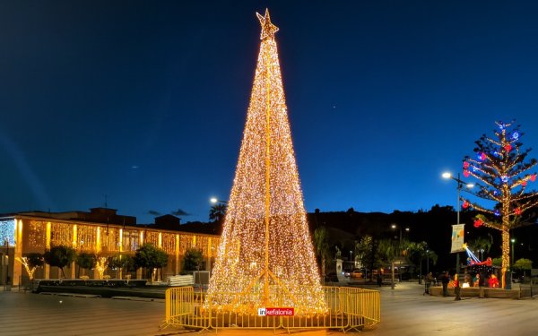 Φως, δημιουργία και συμμετοχή: Τα φετινά Χριστούγεννα γίνονται υπόθεση όλων μας στον Δήμο Αργοστολίου !