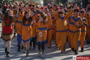 Ληξουριώτικο καρναβάλι: Με πολύ κέφι η παιδική παρέλαση (εικόνες)