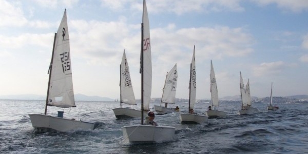 Το ιστιοπλοϊκό τμήμα του ΝΟΑ συμμετέχει στους αγώνες "Αχαιός - Κύπελλο Φλόγα"