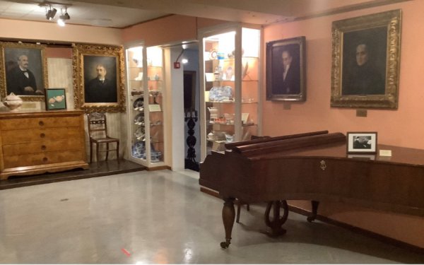 Μερική άποψη της κεντρικής αίθουσας του Μουσείου