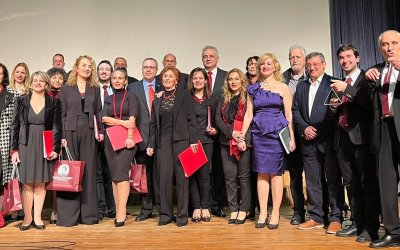 Εκδήλωση φωταγώγησης του κτιρίου της Αδελφότητας Κεφαλλήνων και Ιθακησίων Πειραιά (εικόνες)