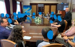 Διάλογος Κουρή με μαθητές: 1ο ΓΕΛ και ΕΝΕΕΓΥΛ Κεφαλονιάς γνώρισαν τη λειτουργία της Περιφέρειας