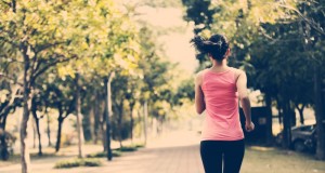 Κάνε αυτά τα 17 πράγματα και γίνε super fit το 2017