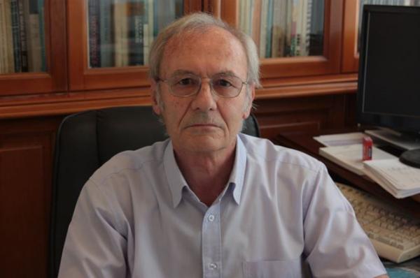 Γαβριήλ Μανωλάτος: Ο πολιτικός "σεισμός" στην Ελλάδα