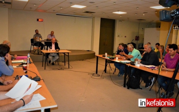 LIVE: Η συνεδρίαση του Δημοτικού Συμβουλίου Κεφαλονιάς