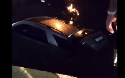 Πάρος: Αυτοκίνητο έπεσε στη θάλασσα μόλις βγήκε από το ferry boat