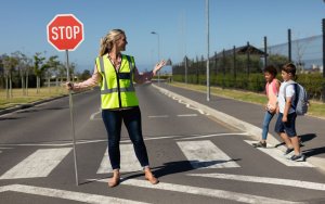 2o Δημοτικό Αργοστολίου: Προκήρυξη θέσης Σχολικού Τροχονόμου