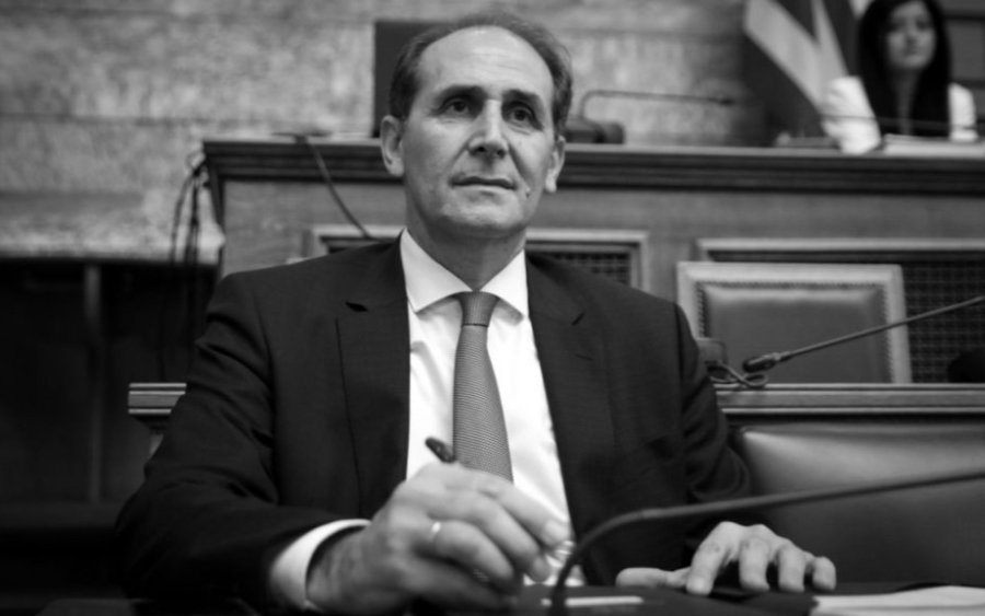 Πέθανε ο Απόστολος Βεσυρόπουλος σε ηλικία 59 ετών