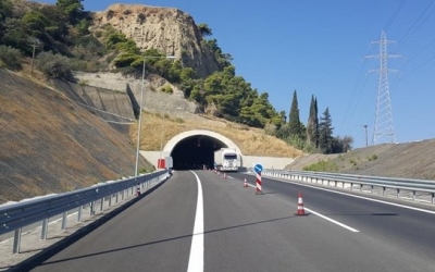 Κλειστή η Πατρών - Κορίνθου στο ύψος του Αιγίου